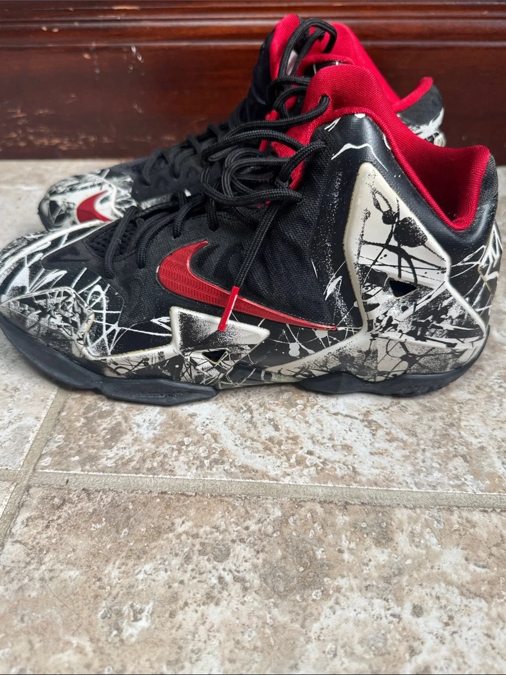 Nike Kids Black, LeBron James graffiti sneakers